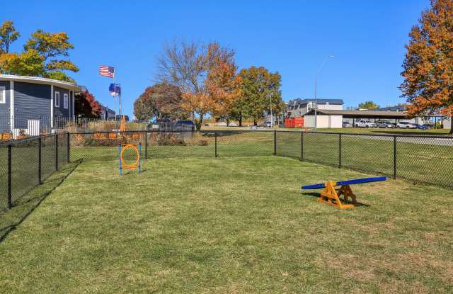 Latitude 72 Apartment Homes Gallery 3