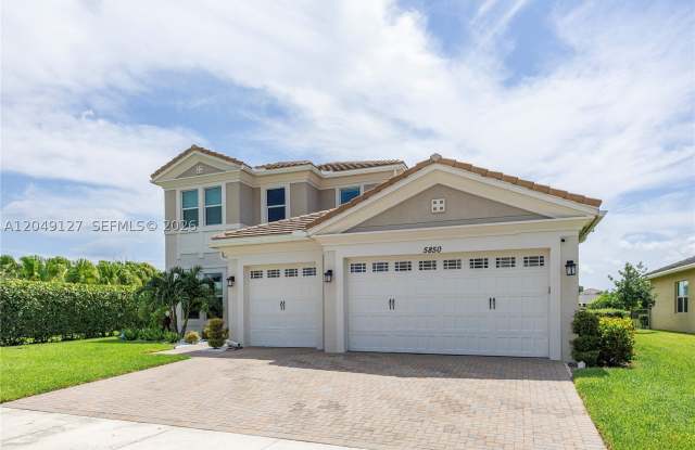 5850 Whippoorwill Cir Gallery 4