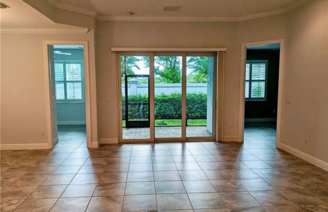 2557 Bella Vista Circle Gallery 4