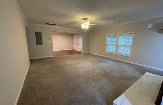 PRE-LEASING FOR AUGUST 10TH 2027! Gallery 4