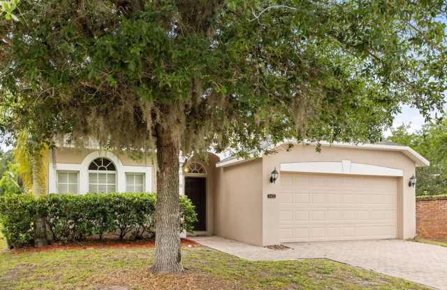 Great location with room to entertain Gallery 3