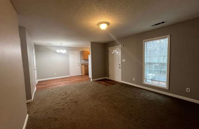 3/2 RANCH PERFECT FOR GROWING FAMILY! Gallery 4