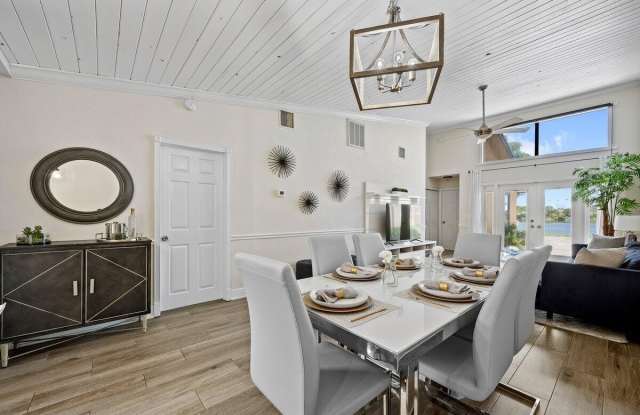 12538 WESTHAMPTON Circle Gallery 3