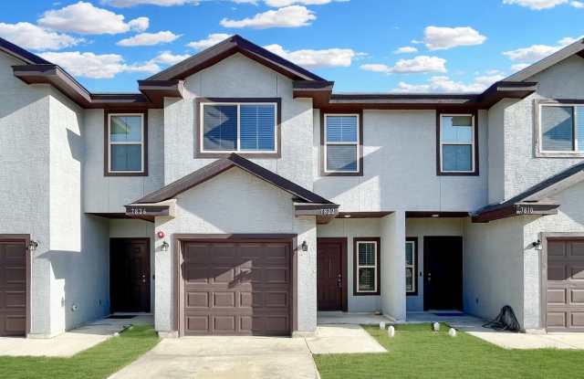 7822 Savannah Brooks photos photos