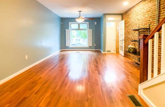 18 N E Ave 1 Gallery 2