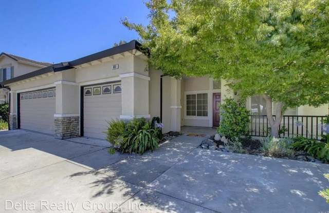 605 Gallery Ct - 605 Gallery Court, Fairfield, CA 94534