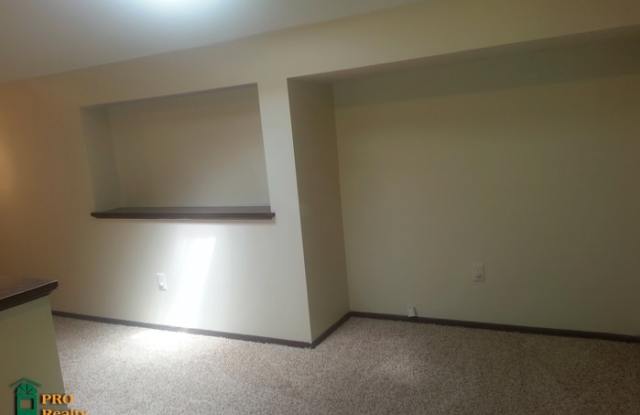 1690 McKnight Lane #40 Gallery 4
