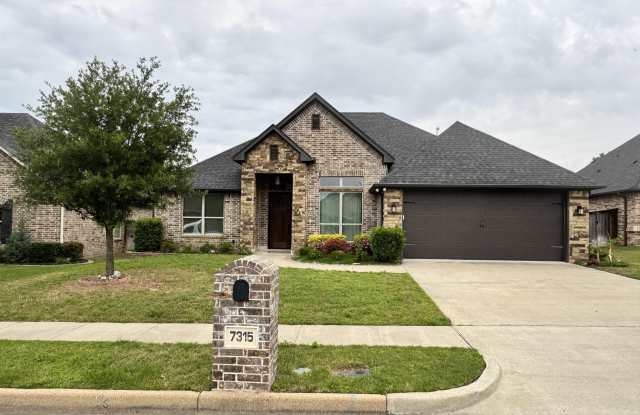 7315 Rolling Acres Pl photos photos