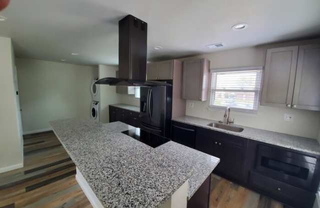 7415 Crane Place Gallery 4
