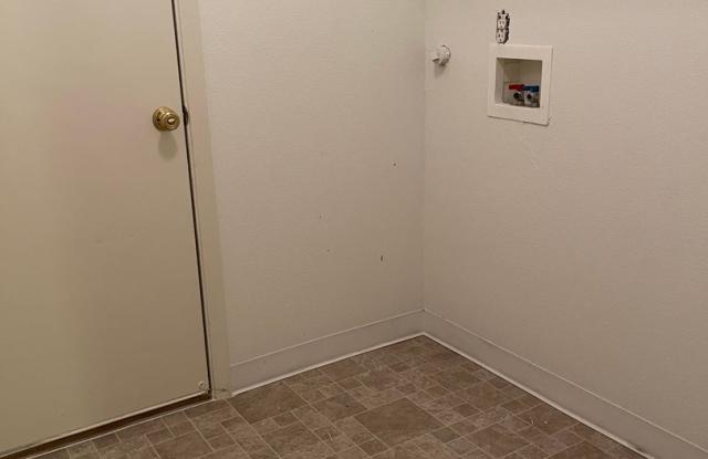 $2100-3Bedroom 2bath with RV PARKING - 7607 Estevan Drive, Pasco, WA 99301