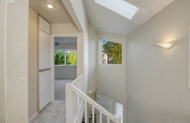 7509 Northeast Vancouver Mall Drive F24 Gallery 1