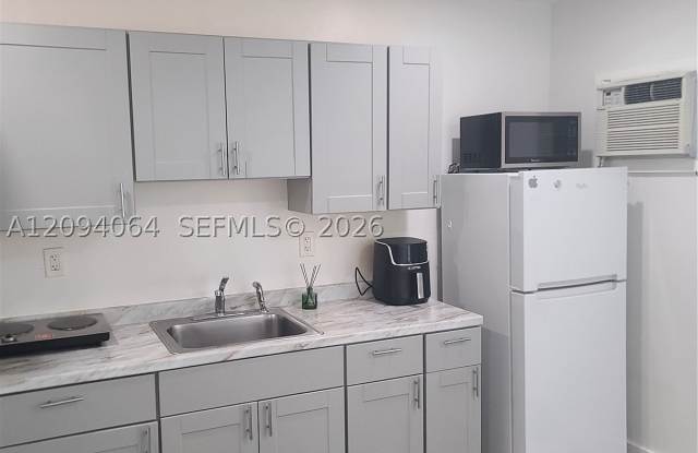 2862 SW 38th Ct Gallery 4