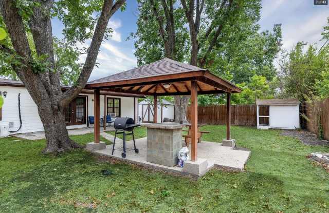 234 Englewood Drive photos photos
