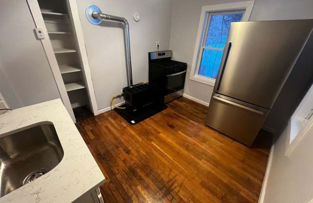 165 Pleasant Street Gallery 3