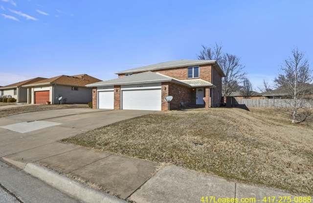 1261 E Lakewood St photos photos