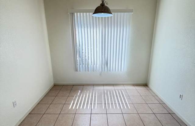 3 Bedroom 3 Bathroom 2 Car Garage Gallery 4
