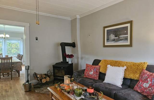 4 Bedroom House for Rent Gallery 4