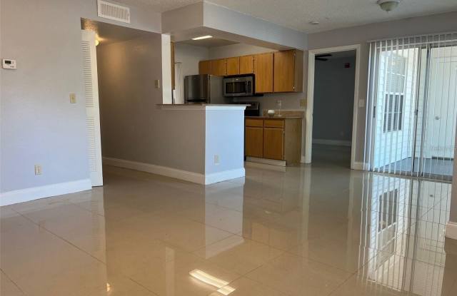11526 WESTWOOD Boulevard Gallery 3