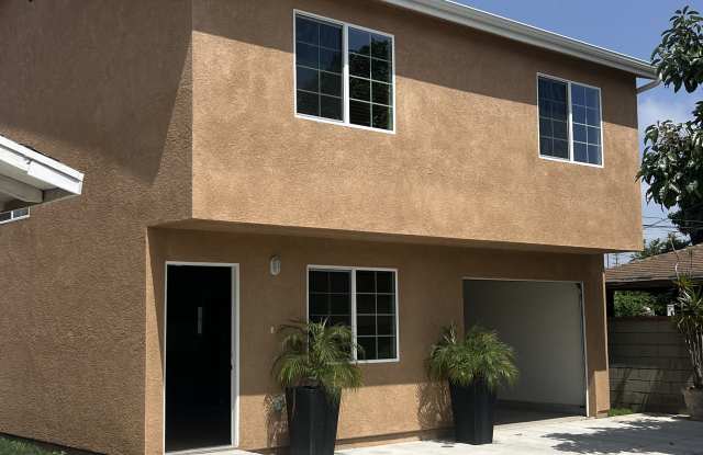 419 N Sloan Ave photos photos