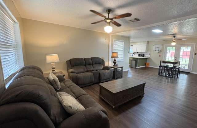 34 CHAUVIN DRIVE Gallery 2