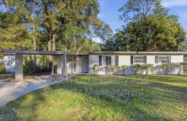 909 La Marche Drive photos photos