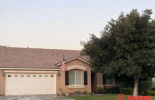 Spacious 3BD/2BA Home in Bakersfield's 93313 Area — Fully Equipped, Pets Welcome! photos photos