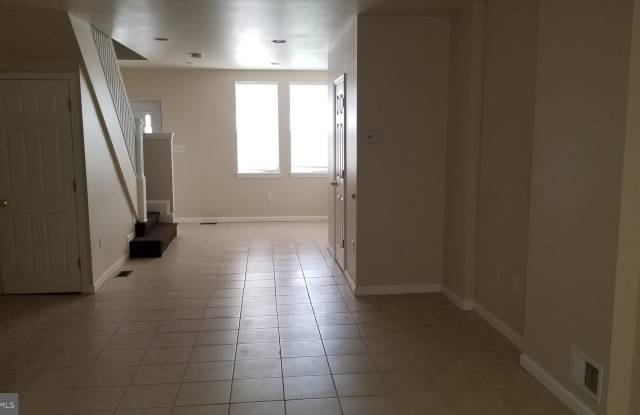 1704 CHARLOTTE AVENUE Gallery 2