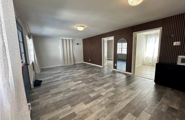 1241 Ridgebury Road Gallery 2