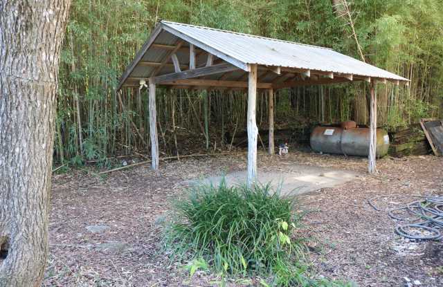 2406 Riverside Farms Road Gallery 3