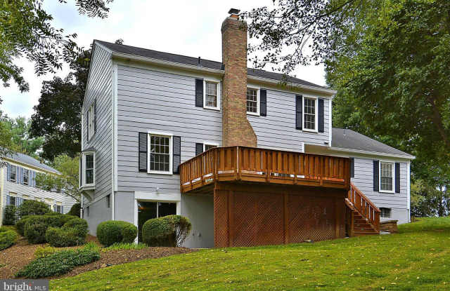 1021 RIVA RIDGE DR Gallery 4