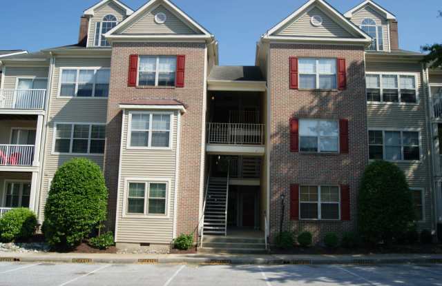 Spacious 2 Bedroom Condo - Mt. Washington - 2311 Falls Gable Lane, Pikesville, MD 21209
