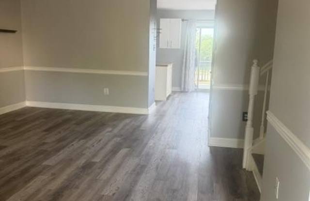 6338 TOWNCREST Court Gallery 4