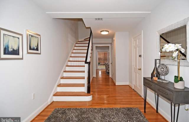 602 H ST SW photos photos