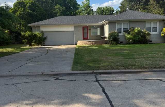 Home for Lease - 1215 Westlawn Drive in Norman, Oklahoma! photos photos Home for Lease - 1215 Westlawn Drive in Norman, Oklahoma! photos photos