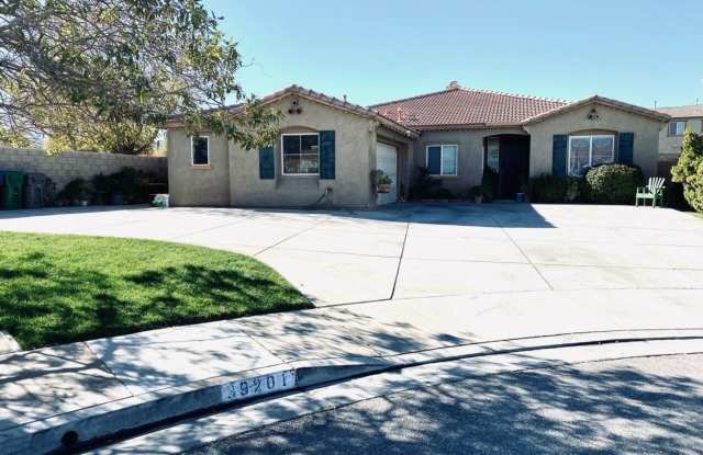 West Palmdale 4 bedroom photos photos