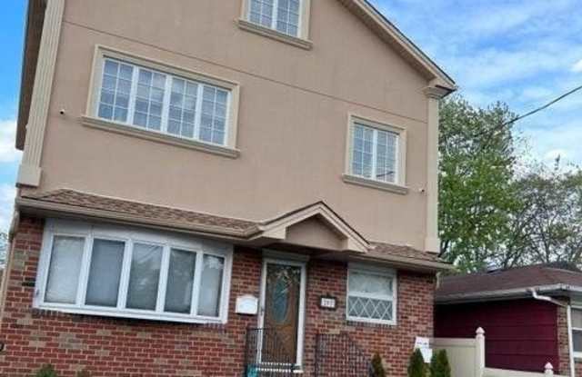 207 Dongan Hills Avenue photos photos