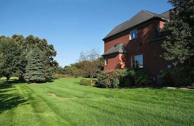 1870 Stoneridge Drive Gallery 4
