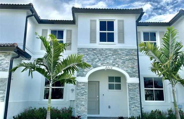 2713 Southeast 26th Road photos photos