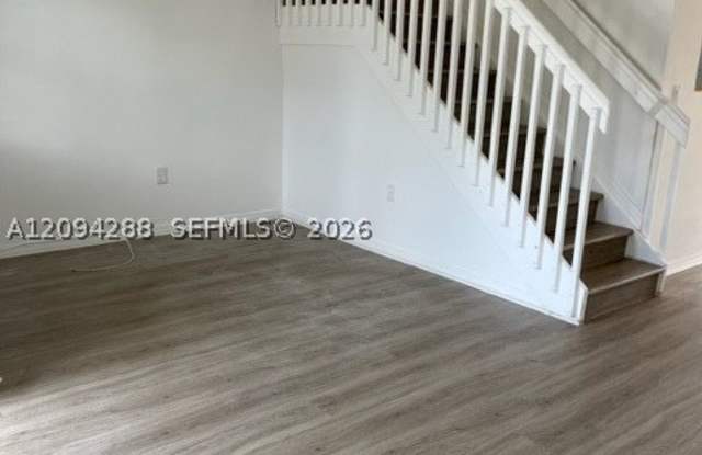 1543 SE 31st Ct Gallery 2