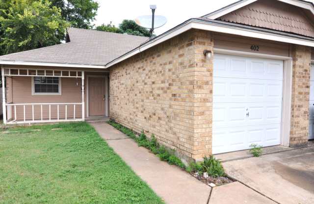 Cute corner lot duplex. photos photos