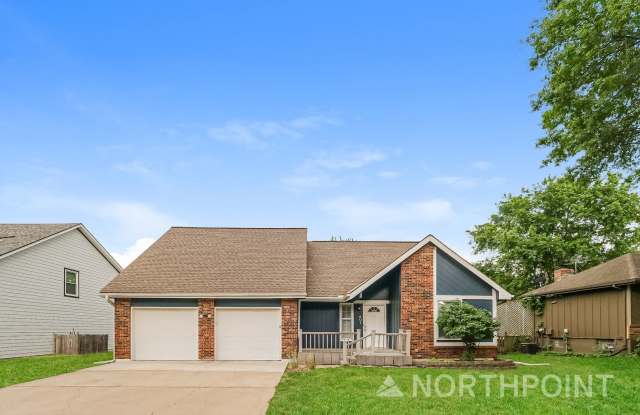 4 BR/2.5BA | Newly Renovated Single Family Home | 2-Car Covered Parking | Gated backyard! photos photos