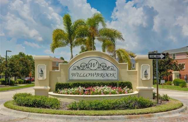 8897 WHITE SAGE LOOP Gallery 3