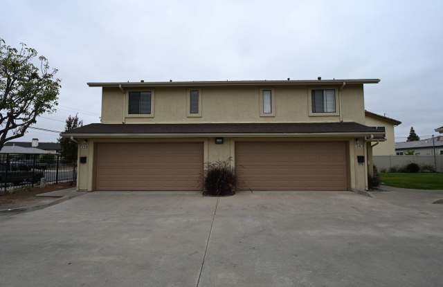 Spacious 3 Bed / 2.5 Bath Townhome in Gated Community – El Cajon photos photos Spacious 3 Bed / 2.5 Bath Townhome in Gated Community – El Cajon photos photos