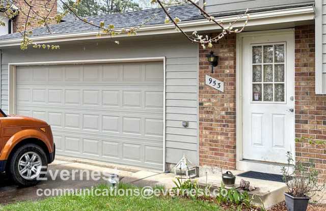 953 West Maple Court photos photos