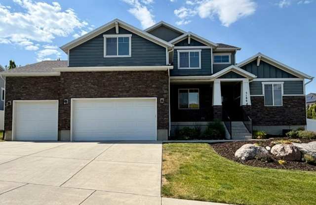 PRIMARY SUITE ON MAIN in a Beautiful Herriman House photos photos
