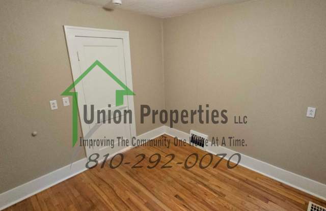 3142 Poplar Street Gallery 3