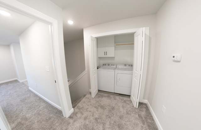 374 Southeast 95th Road - A Gallery 2
