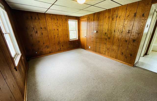 335 Hemlock Dr Gallery 4