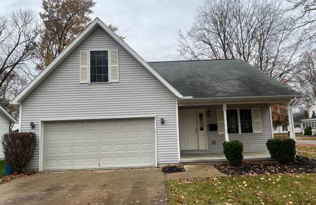 Beautiful 3-Bedroom Single Family Home in a Great Location! - 302 West Monroe Street, Plymouth, IN 46563