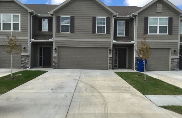 1512 NE Erin Ct - 1512 Northeast Erin Court, Grain Valley, MO 64029